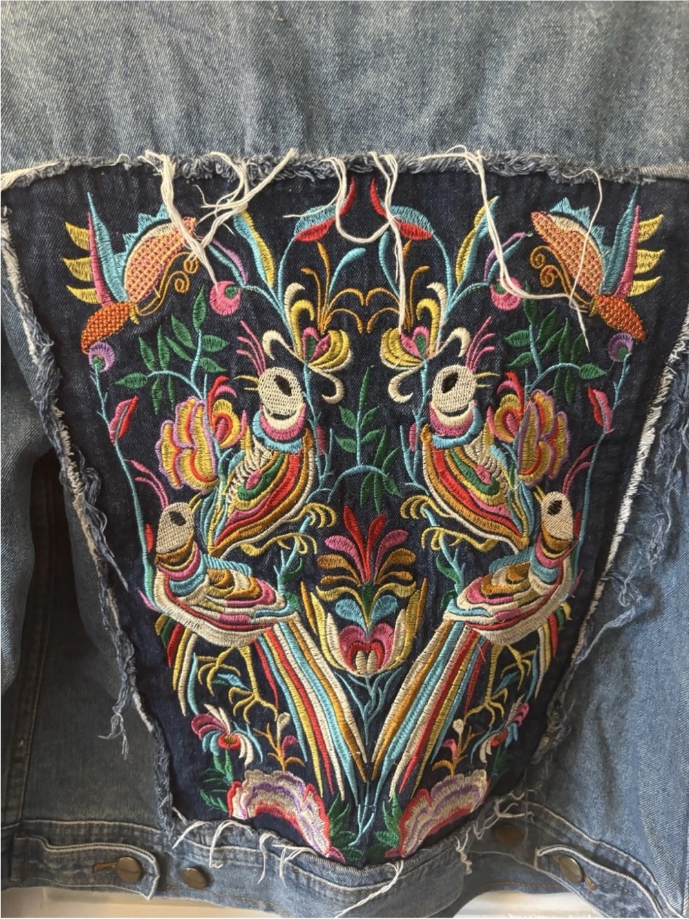 Anthropologie Tatienne Casaca Jessy Denim Jacket Multicolor Embroidered Back - Picture 7 of 7
